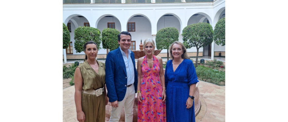 FOTOGRAFÍA CONSEJERA DE EDUCACIÓN . PATRICIA POZO